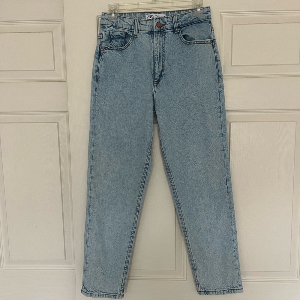 Zara High Rise Jeans Straight Light blue wash